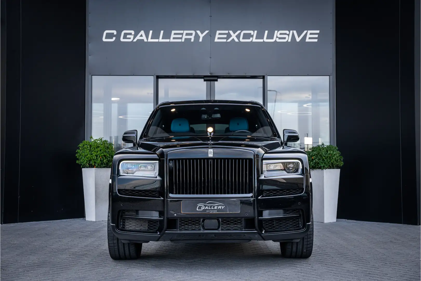Rolls-Royce Cullinan 6.75 V12 - Black Badge | Mansory Wheels | Sterrenh Schwarz - 2
