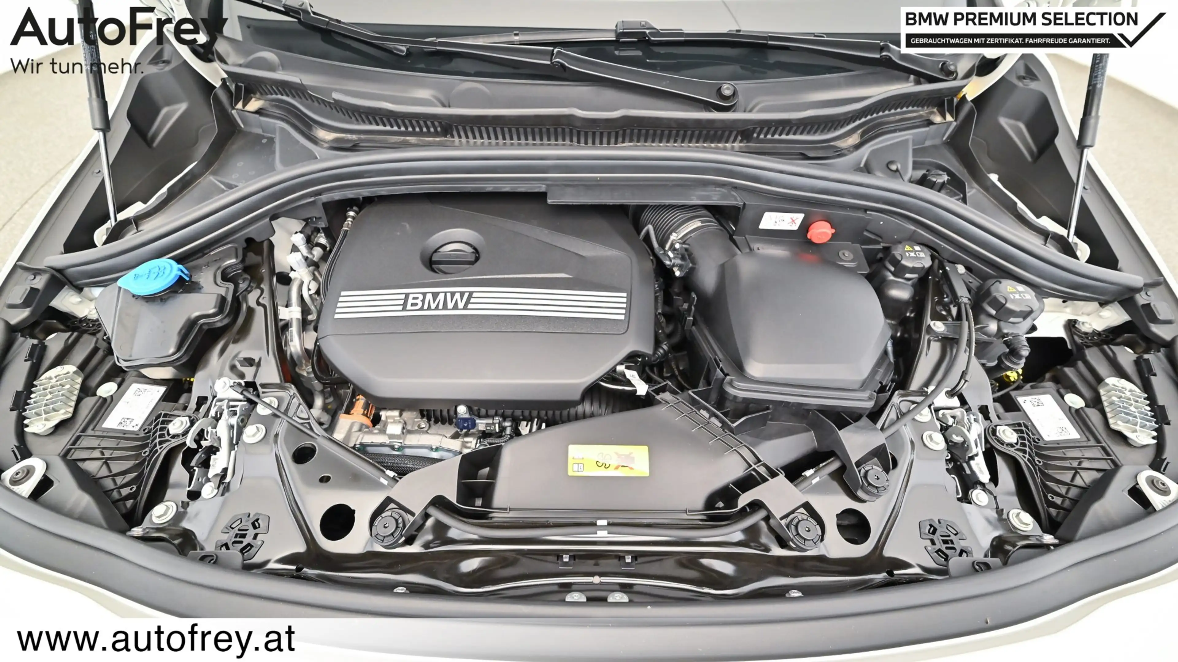 BMW 230 e xDrive — photo 12