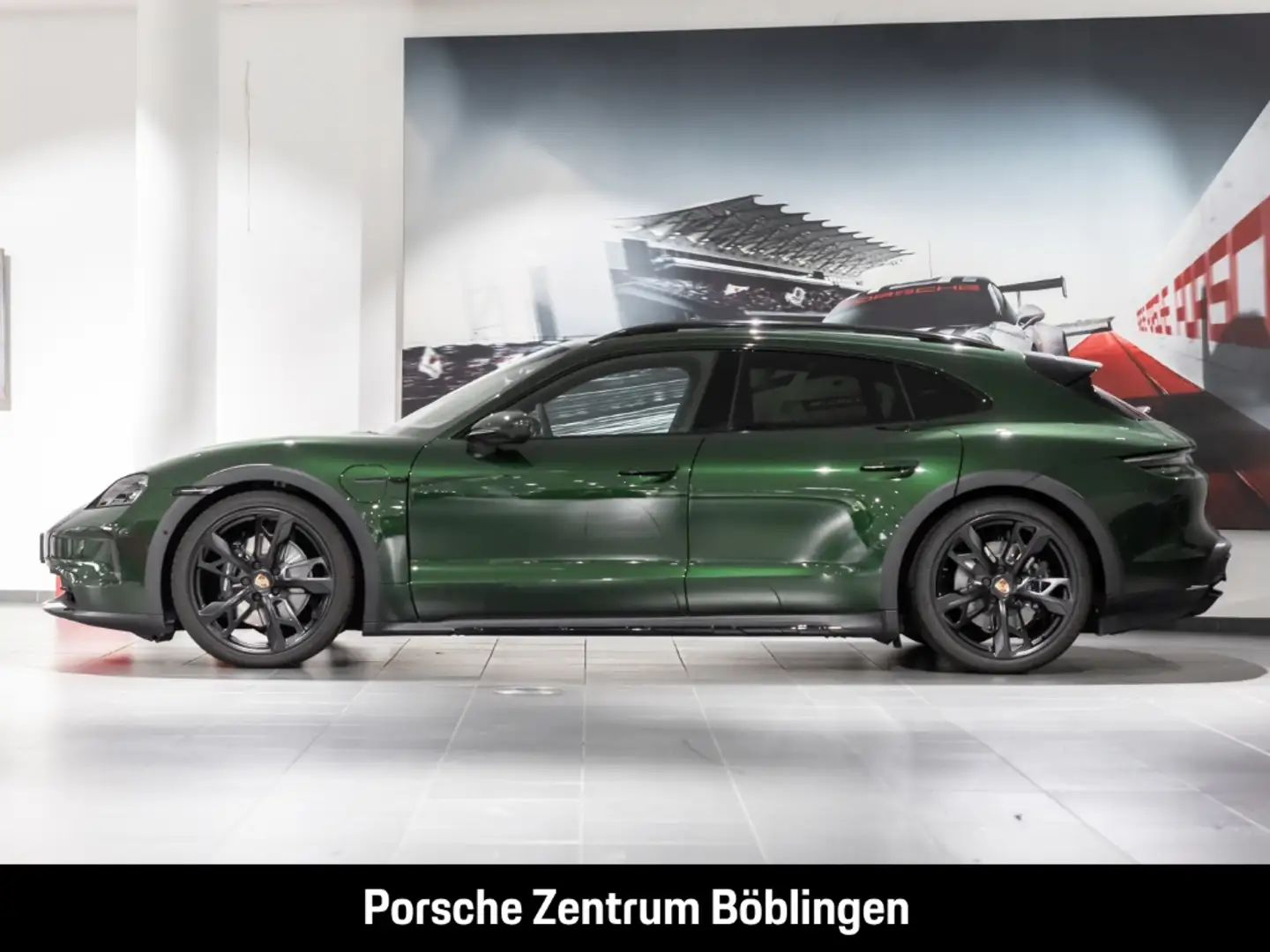 Porsche Taycan 4 Cross Turismo Head-Up PTV+ Soft-Close Grün - 2