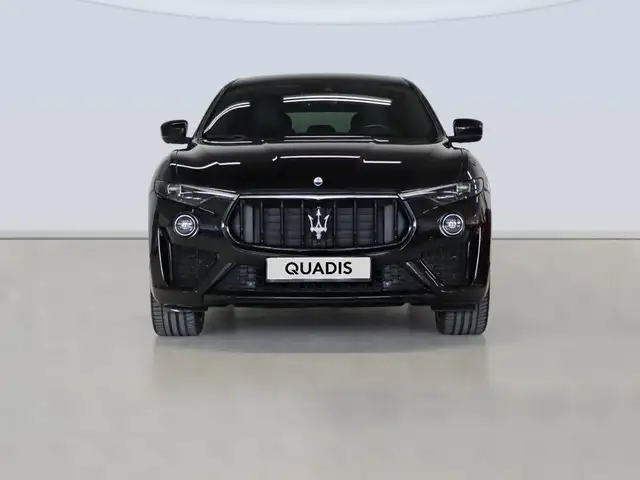Maserati Levante view 4
