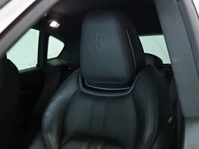 Maserati Levante view 20