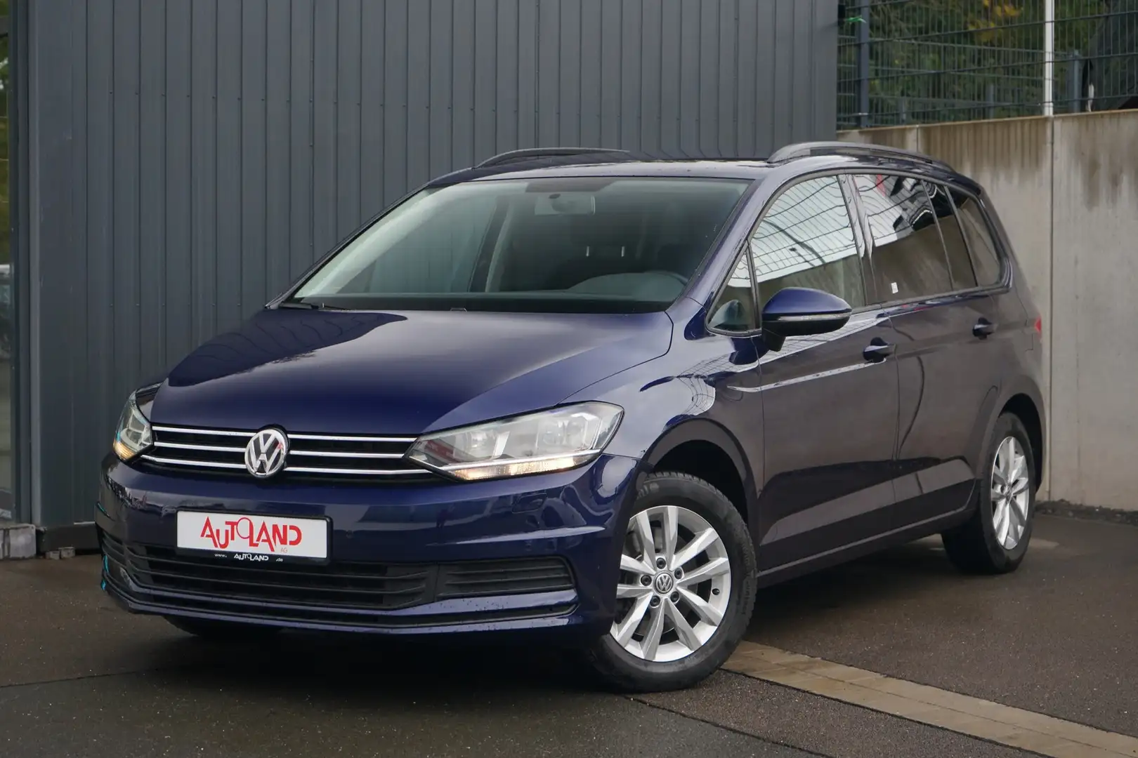 Volkswagen Touran 1.2 TSI Comfortline Klima Navi 7-Sitzer Bleu - 1