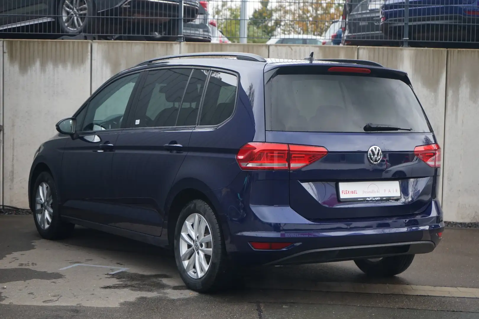 Volkswagen Touran 1.2 TSI Comfortline Klima Navi 7-Sitzer Bleu - 2