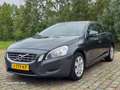 Volvo S60 1.6 T3 Kinetic 2e eigenaar lage km airco cruis con Grijs - thumbnail 2