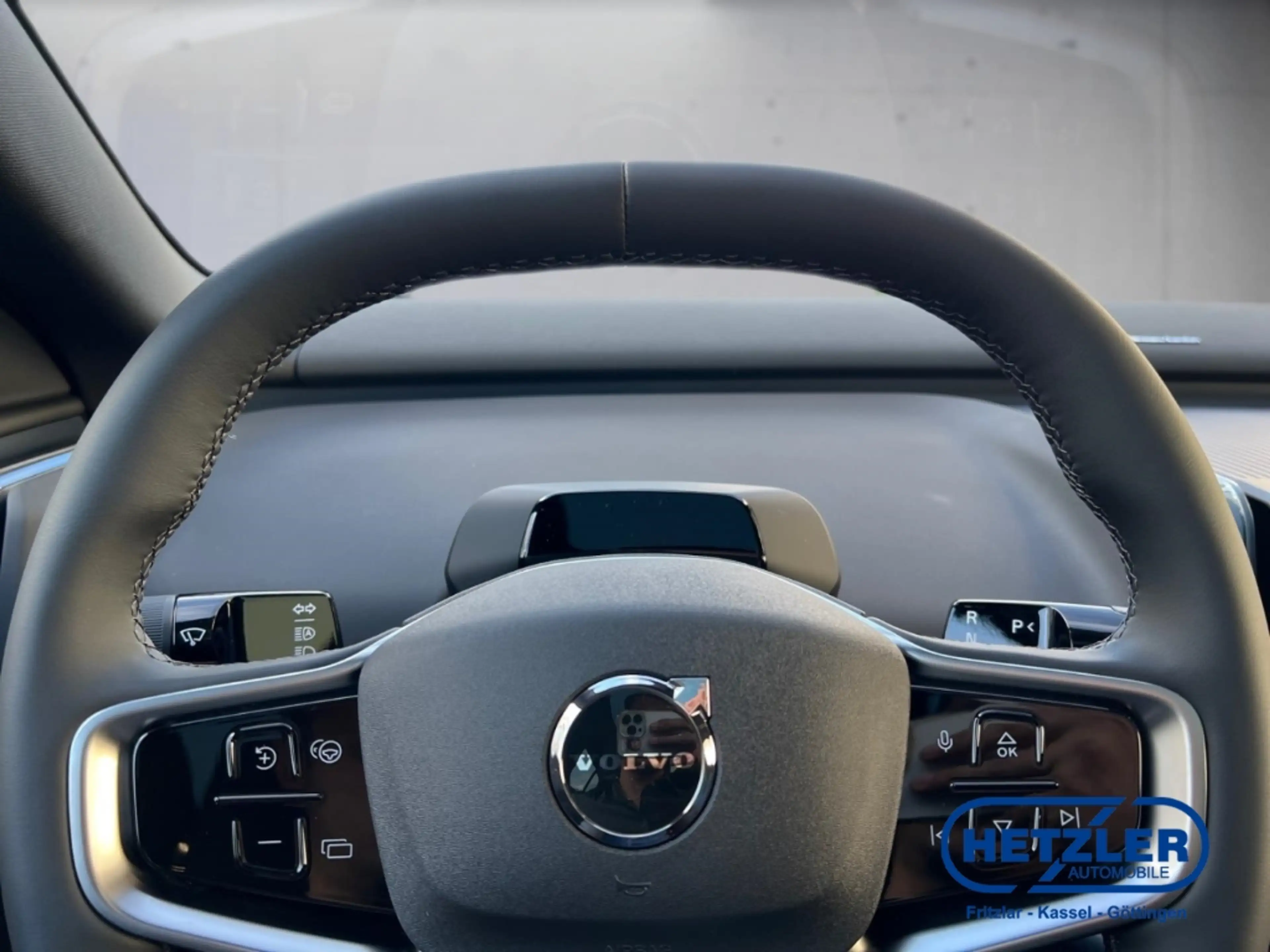 Volvo EX30 P5 Longe Range 2WD Electric Ultra StandHZG Panoram — photo 8
