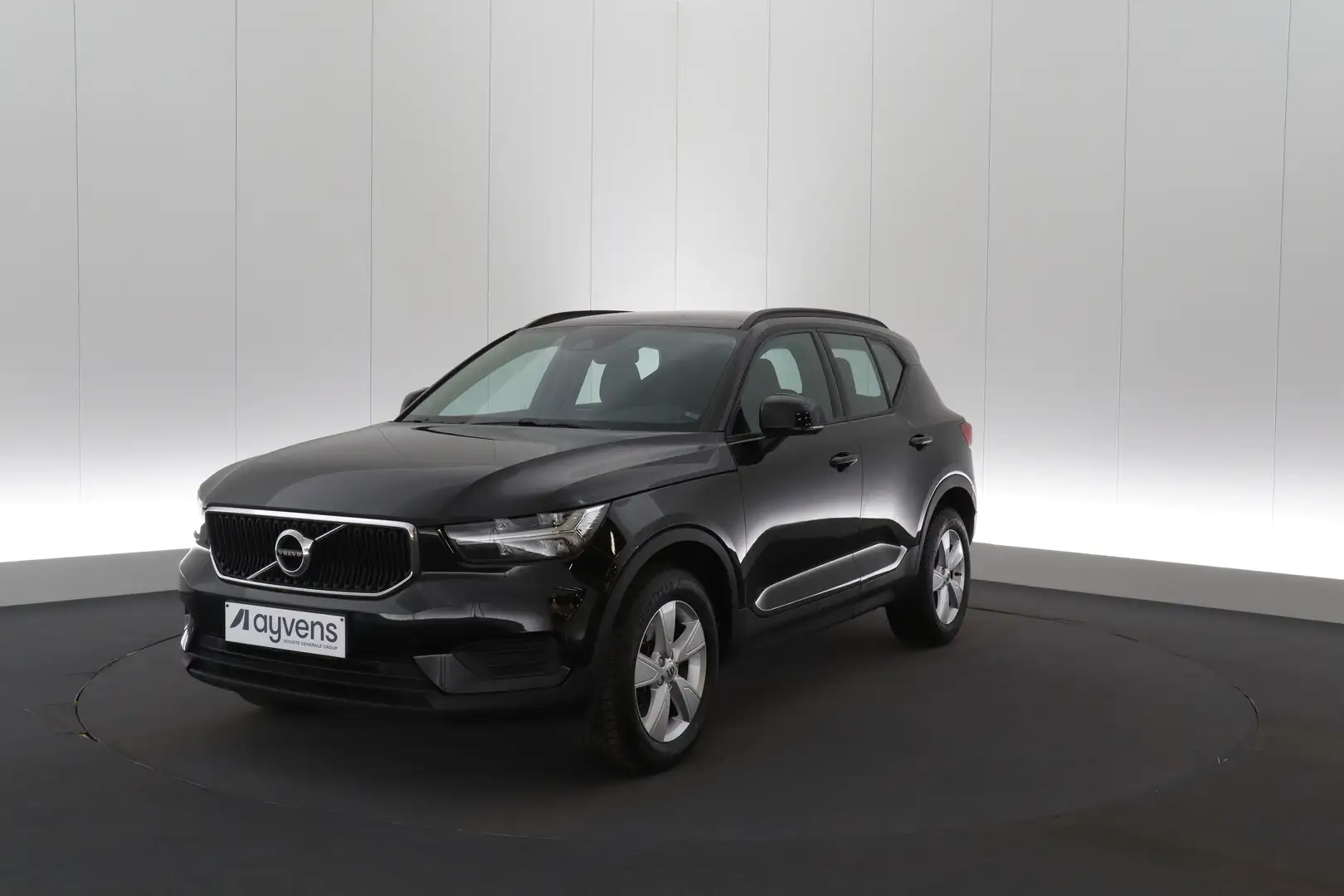 Volvo XC40 1.5 T2 Geartr. Momentum Core LED GPS PDC Carplay C Noir - 1