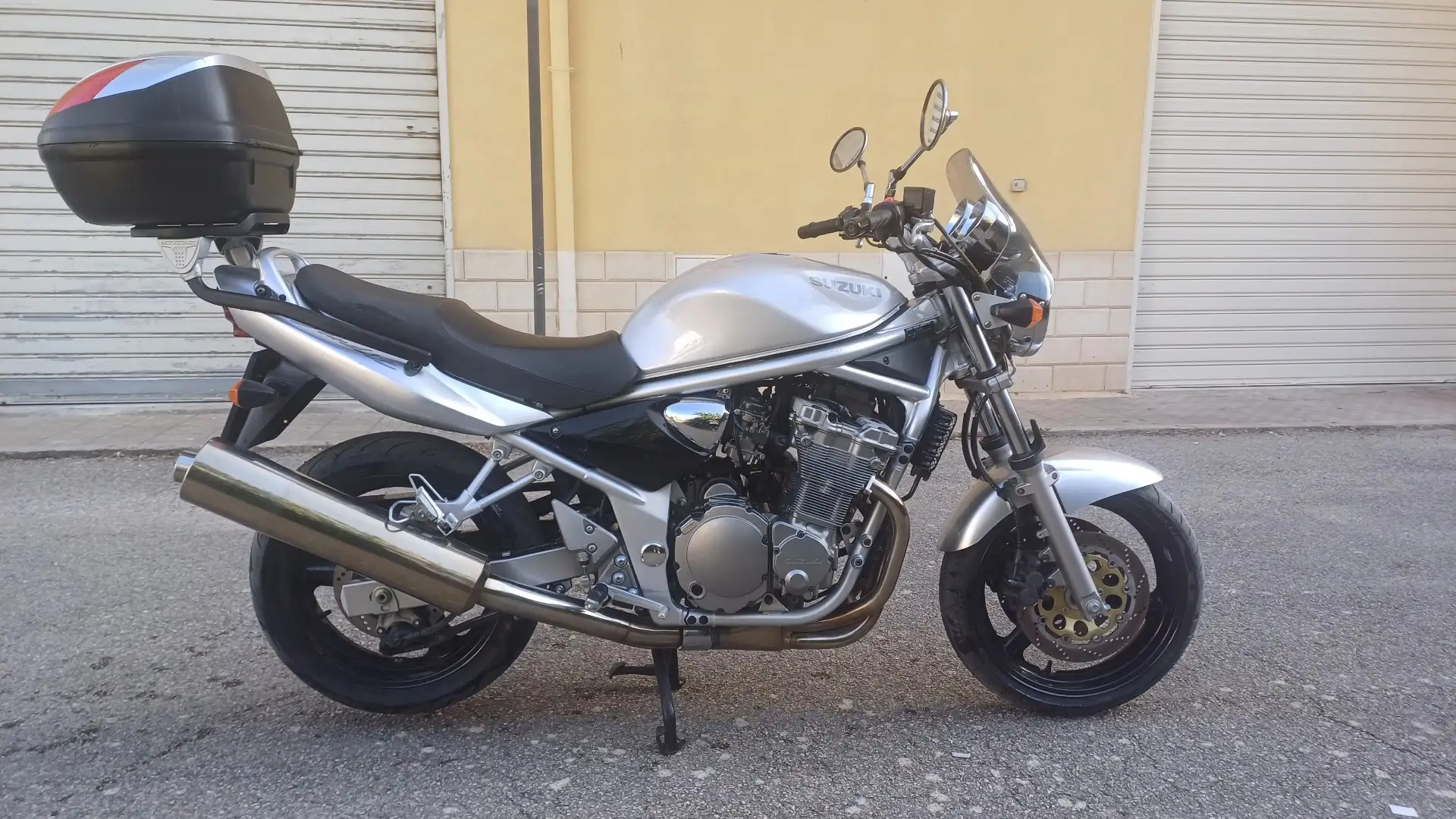 Suzuki Bandit 600 Srebrny - 2