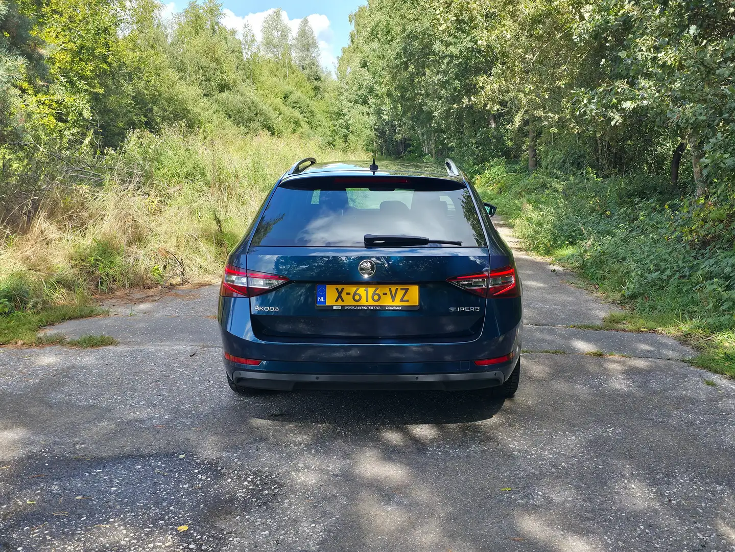 Skoda Superb Superb 1.4 TSI ACT Styl Bns Blauw - 2