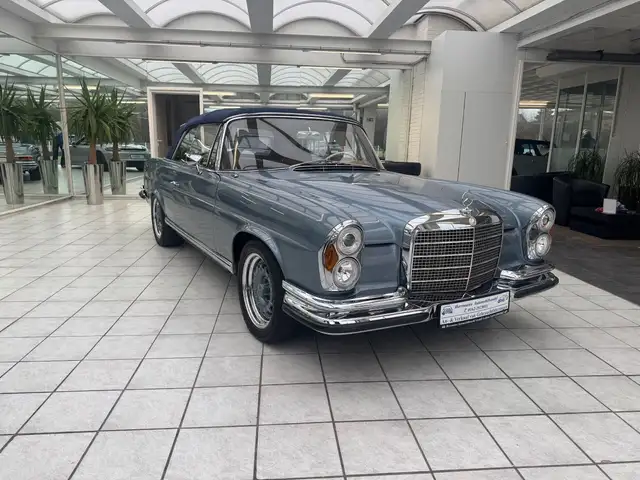 Mercedes-Benz 280 SE 3.5 Umbau auf 5.7 Liter Neuaufbau