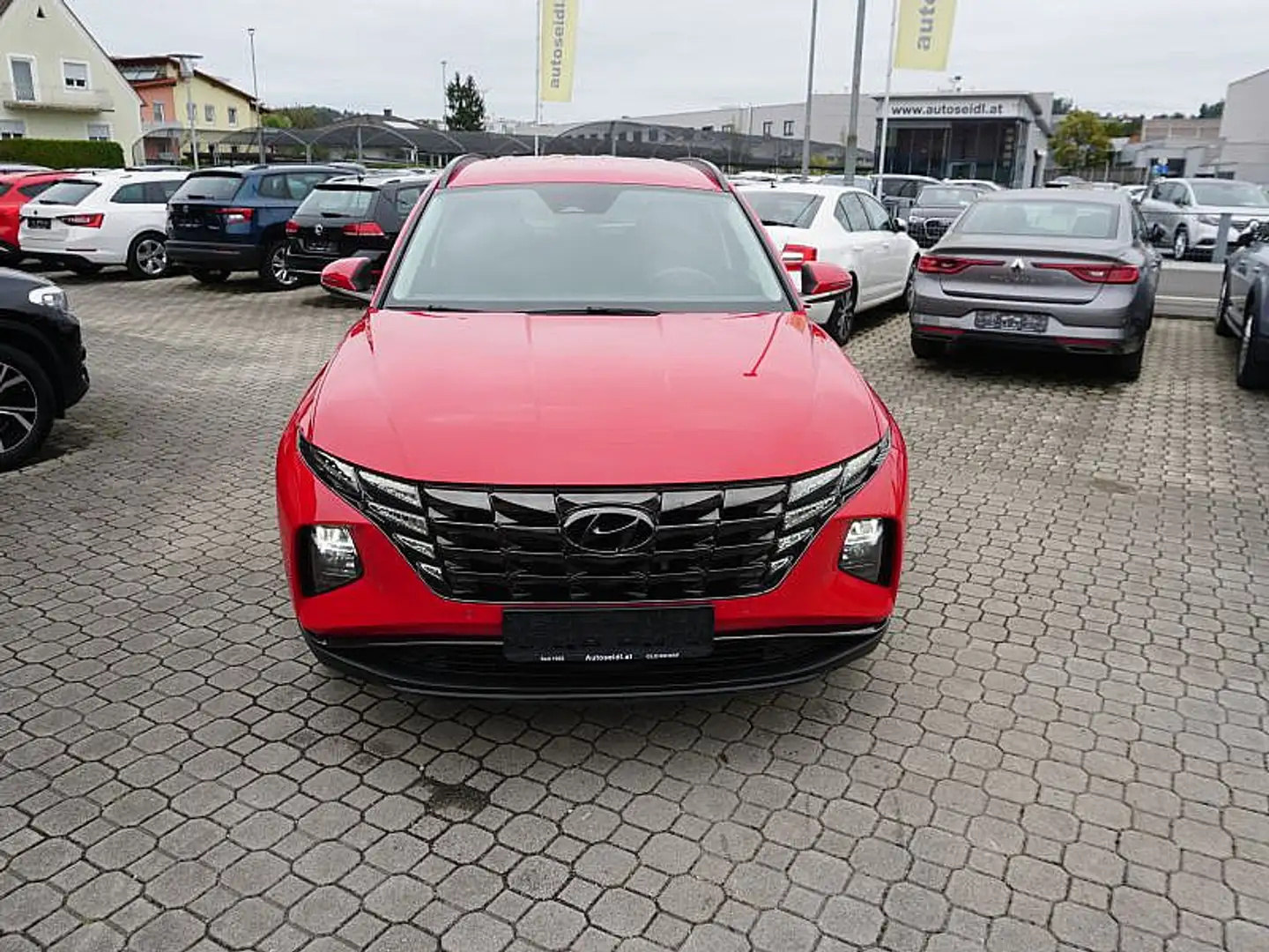 Hyundai TUCSON 1,6 CRDI 2WD 48V Trend Line DCT *2021er+NAVI+KA... Červená - 2