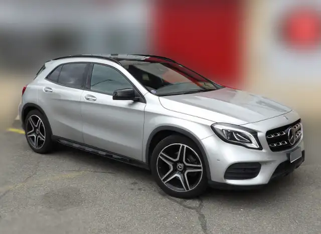 Mercedes-Benz GLA 220 d 4Matic AMG 177CV Auto **FULL OPT + TETTO**