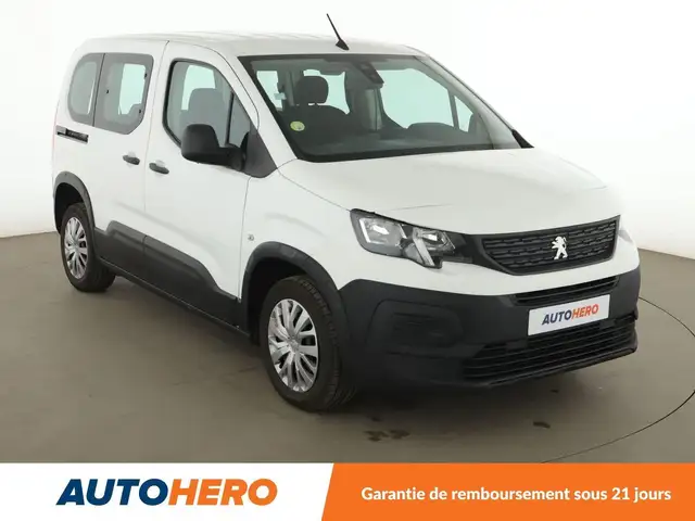 Peugeot Rifter view 8