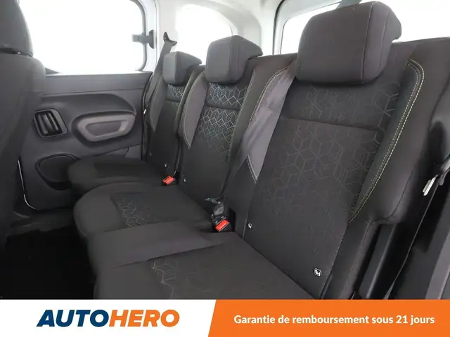 Peugeot Rifter view 14