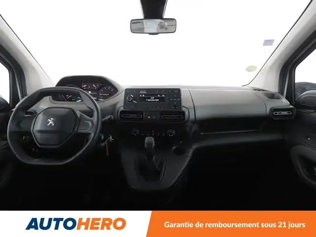 Peugeot Rifter view 12