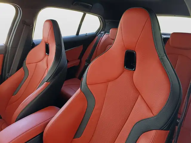 BMW 1 Series view 12