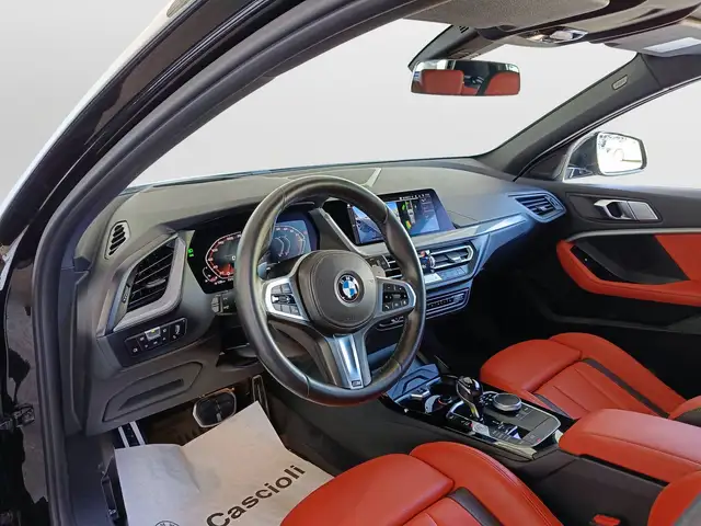 BMW 1 Series view 7
