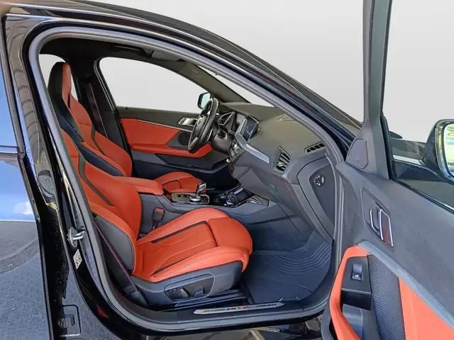 BMW 1 Series view 11