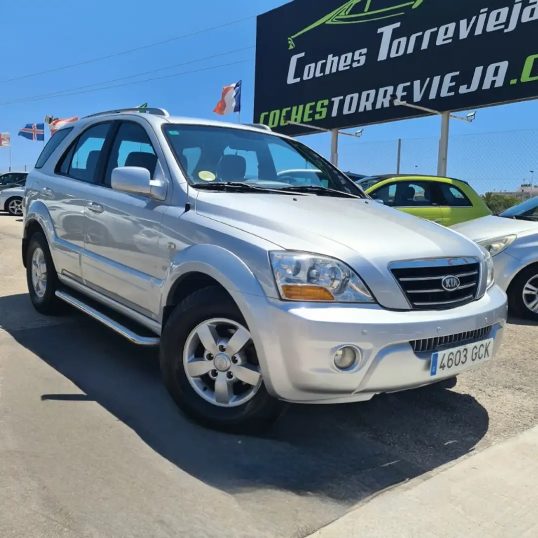 Kia Sorento 2.5CRDI Emotion Gris - 1