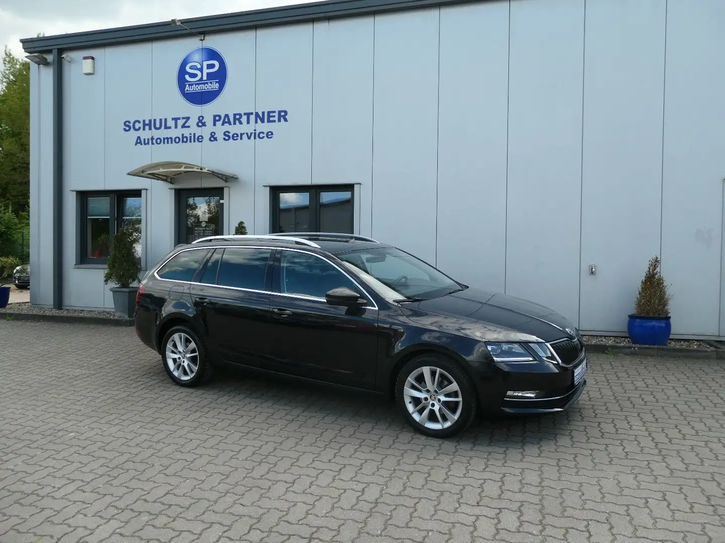 Skoda Octavia Combi Style Car-Play, Temp., Sitzh., LED Zwart - 1