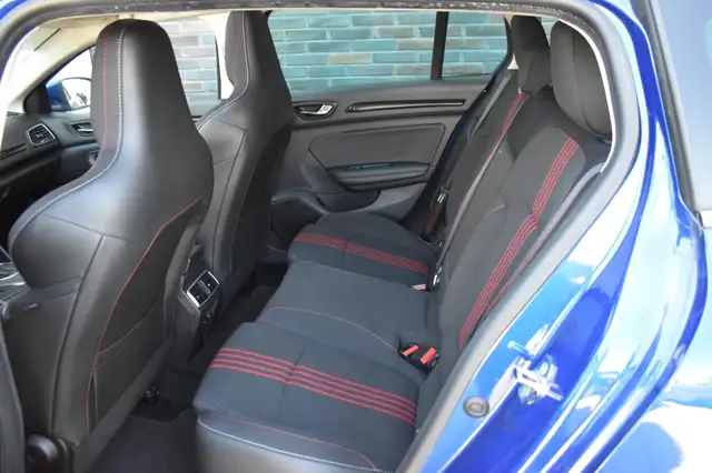 Renault Megane view 5