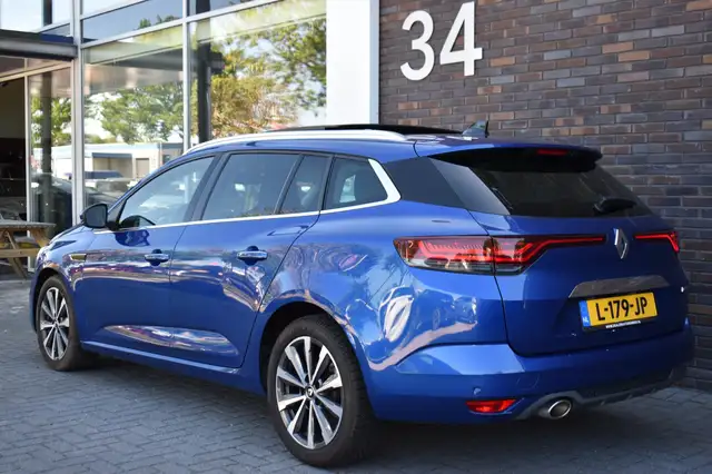 Renault Megane view 9