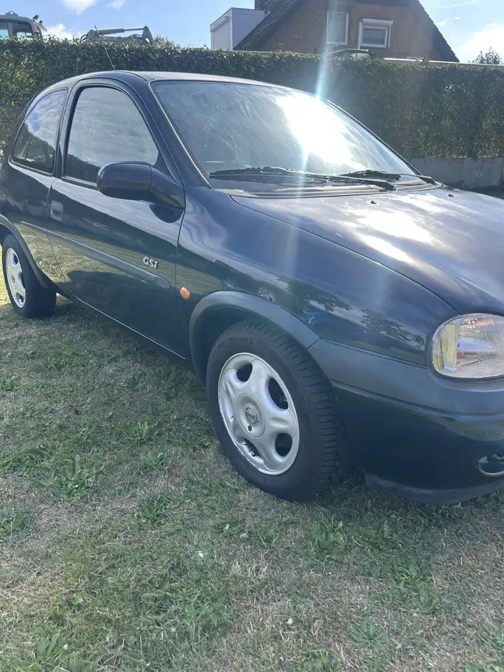 Opel Corsa 1.6i-16V GSi, foto 2
