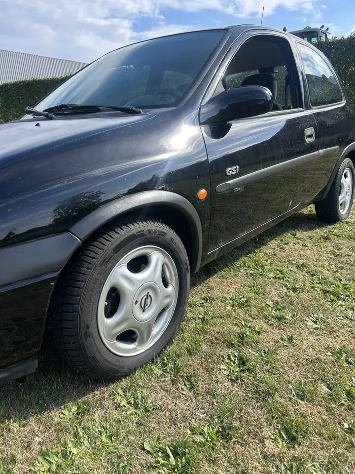 Opel Corsa 1.6i-16V GSi, foto 5