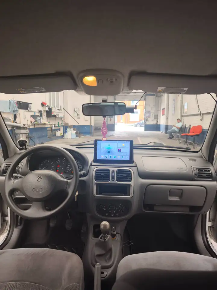 Renault Clio 1.4i 16v RXE, foto 9