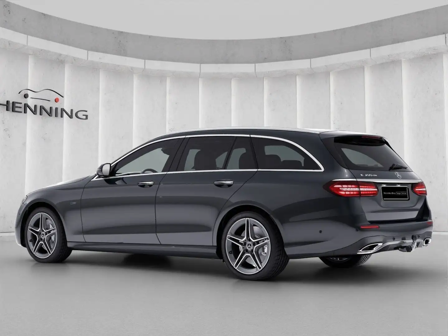 Mercedes-Benz E 300 de T AMG Panorama Burmester 360° AHK Distr Grau - 2