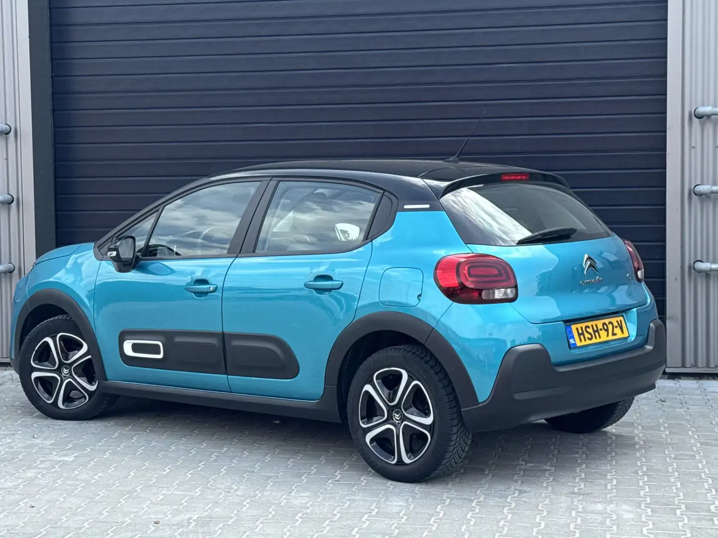 Citroen C3 1.2 PureTech Shine Prijs Inclusief Onderhoud & 12 Bleu - 2