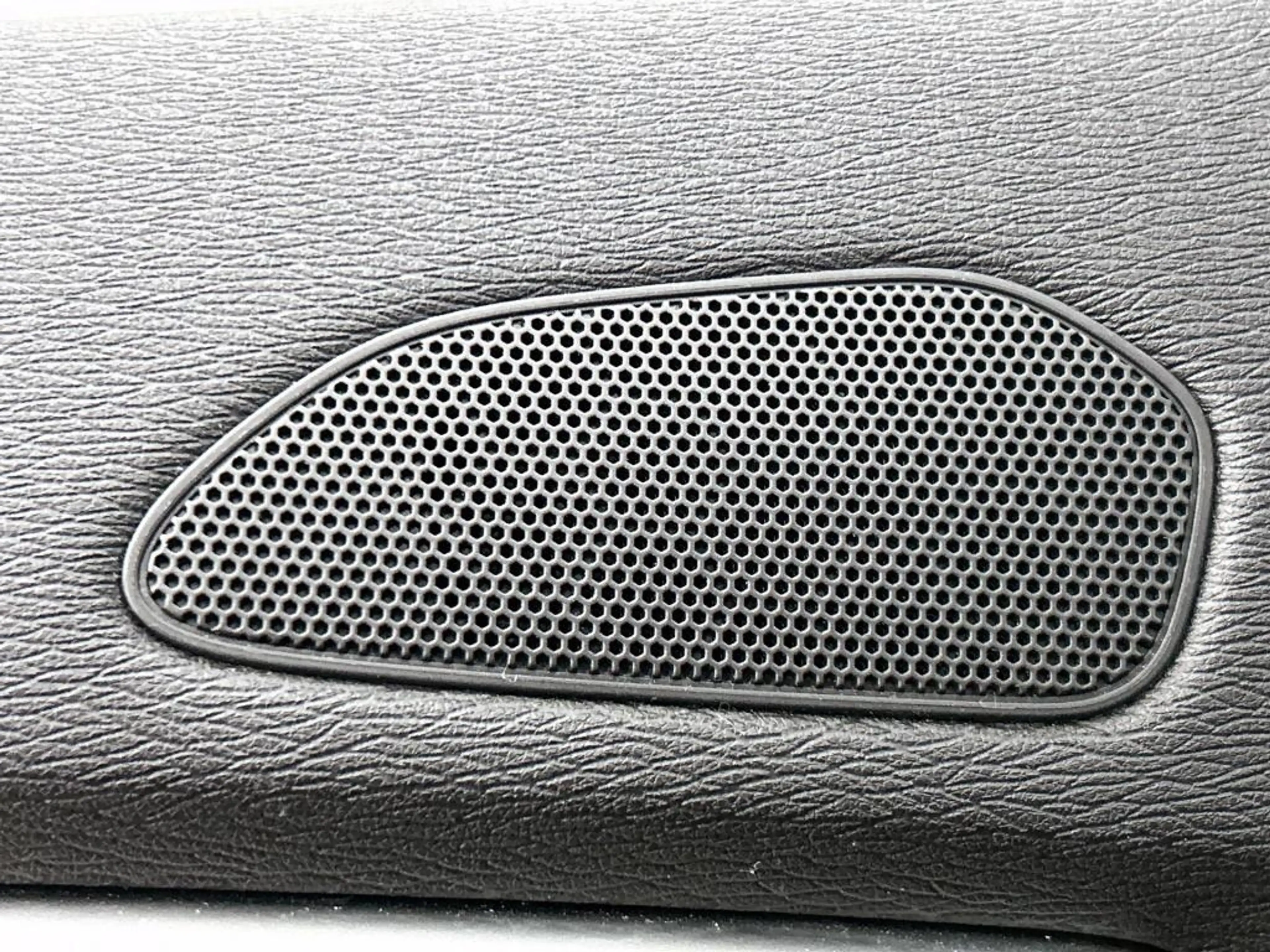 Volvo V40 1.5 T3 Nordic+ | Automaat | Stoelverwarming | Trek — photo 15