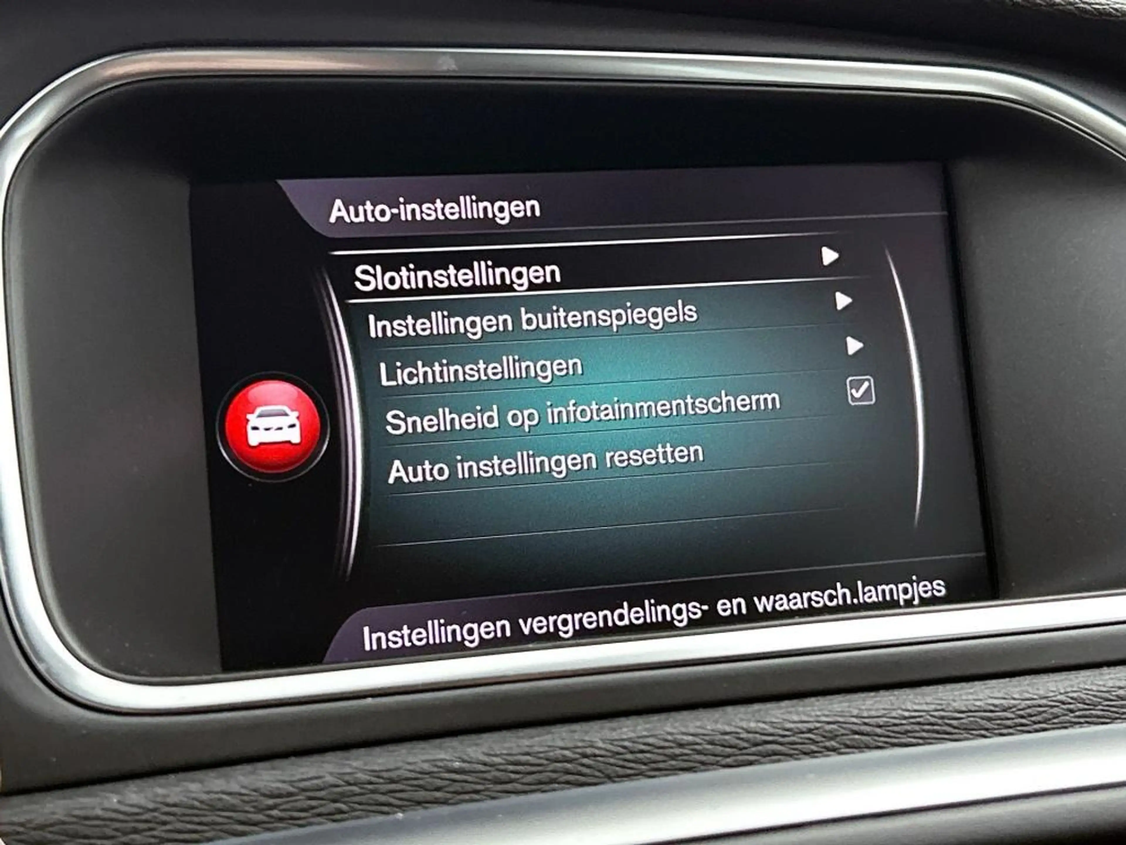 Volvo V40 1.5 T3 Nordic+ | Automaat | Stoelverwarming | Trek — photo 13