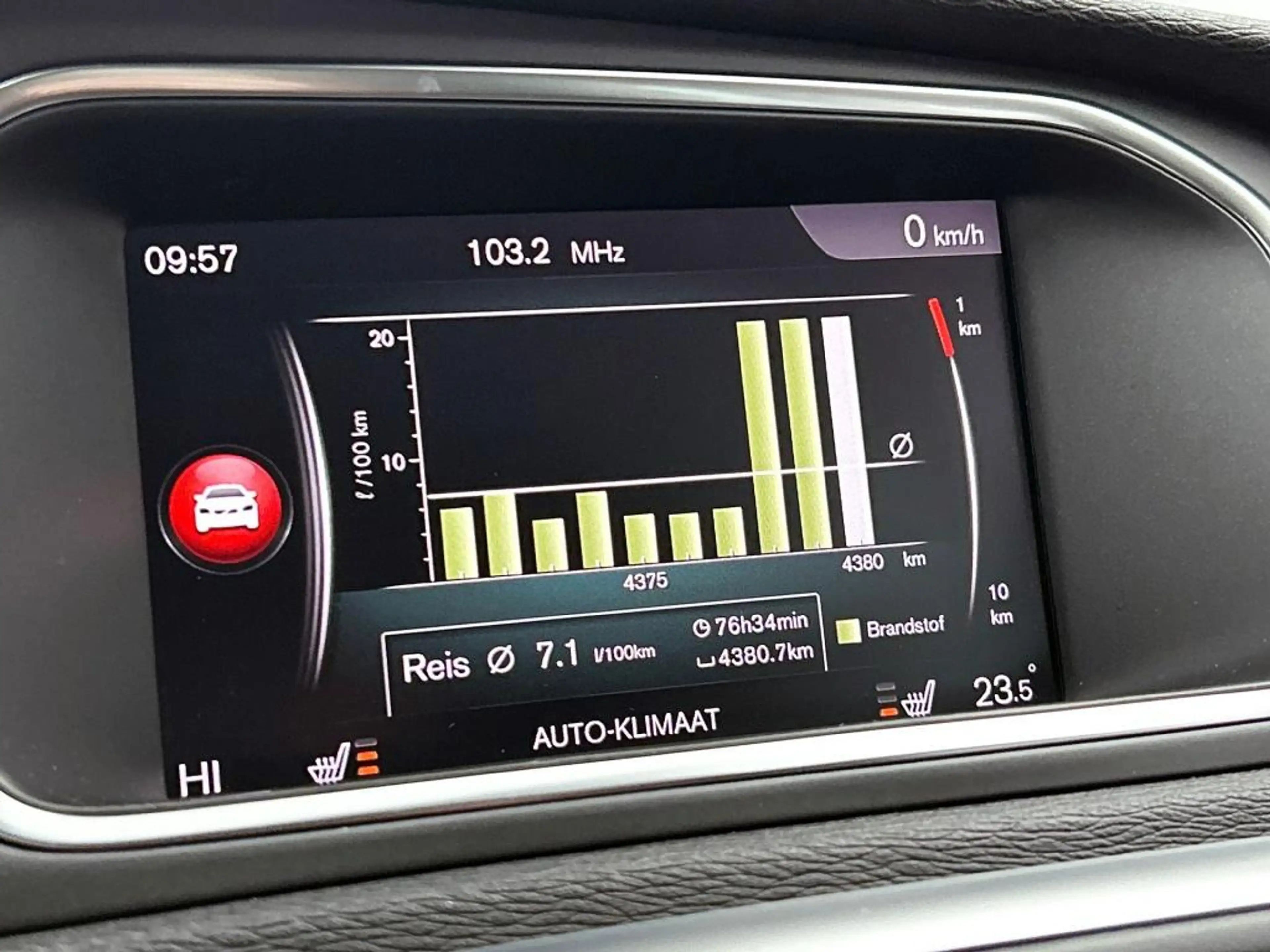 Volvo V40 1.5 T3 Nordic+ | Automaat | Stoelverwarming | Trek — photo 12