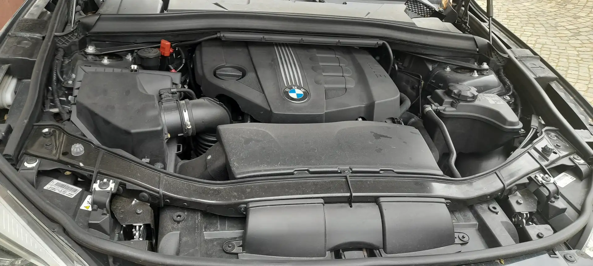 BMW X1 2.0 d sDrive16 Zelená - 1