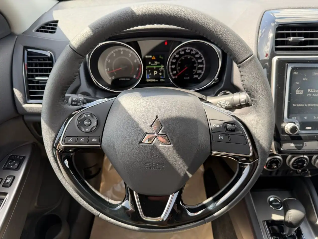 Mitsubishi RVR снимка Mitsubishi RVR