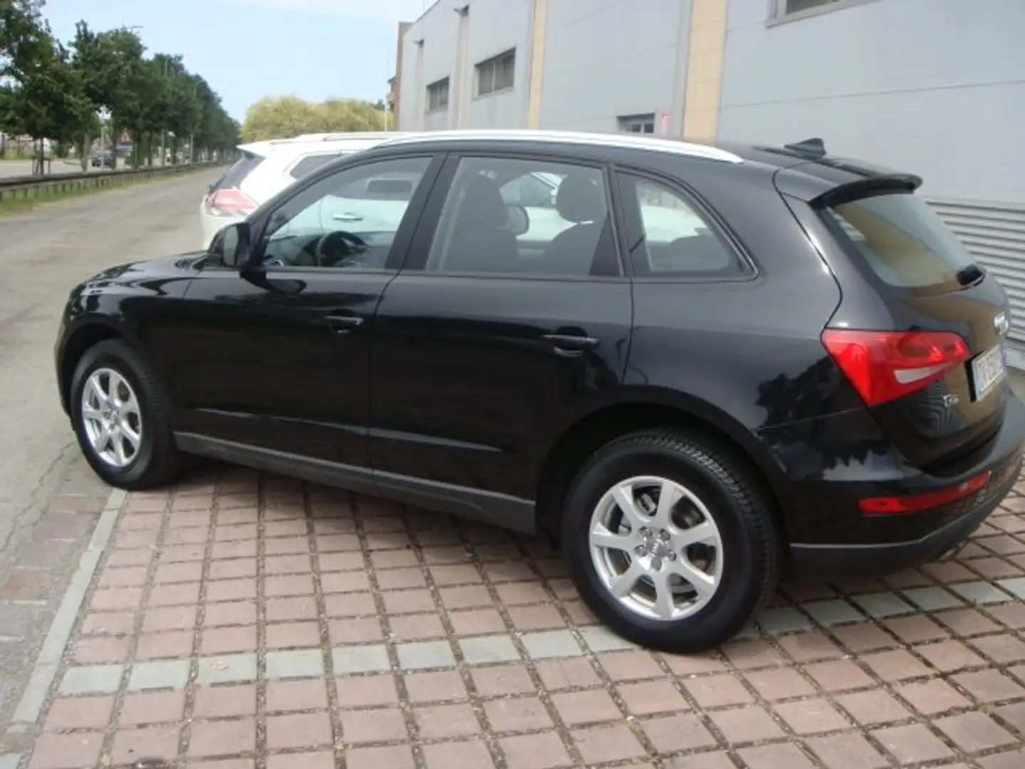 Audi Q5 2.0 TDI 170 CV 4X4 !! PERFETTA !! Nero - 2