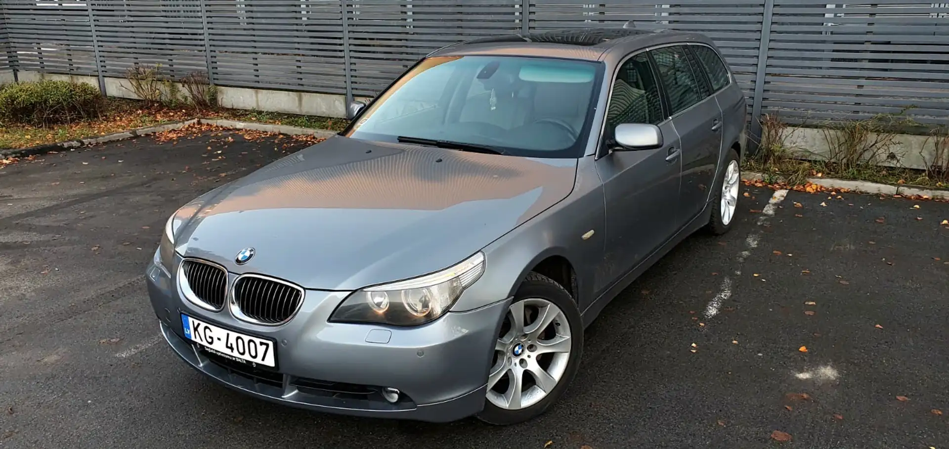 BMW 530 530xd Touring Aut. - 1