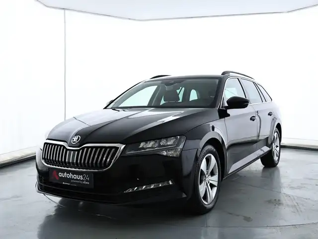 Skoda Superb view 3