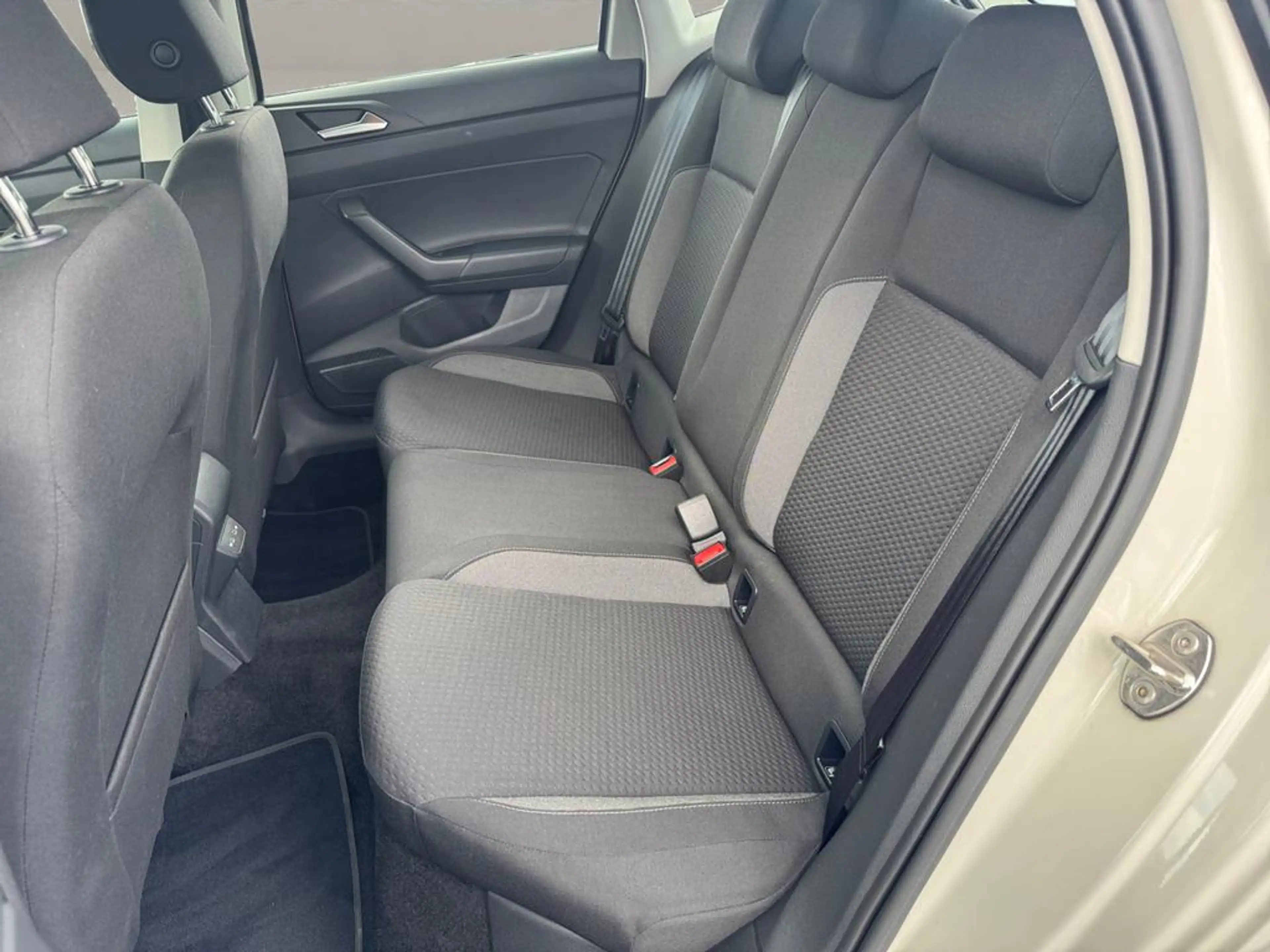 Volkswagen Polo Polo Life 1.0 TSI 70 kW (95 ch) 5 vitesses manuel — photo 13
