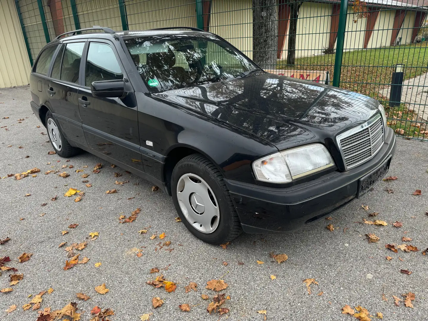 Mercedes-Benz C 180 T Elegance  ****FESTPREIS**** Negru - 2