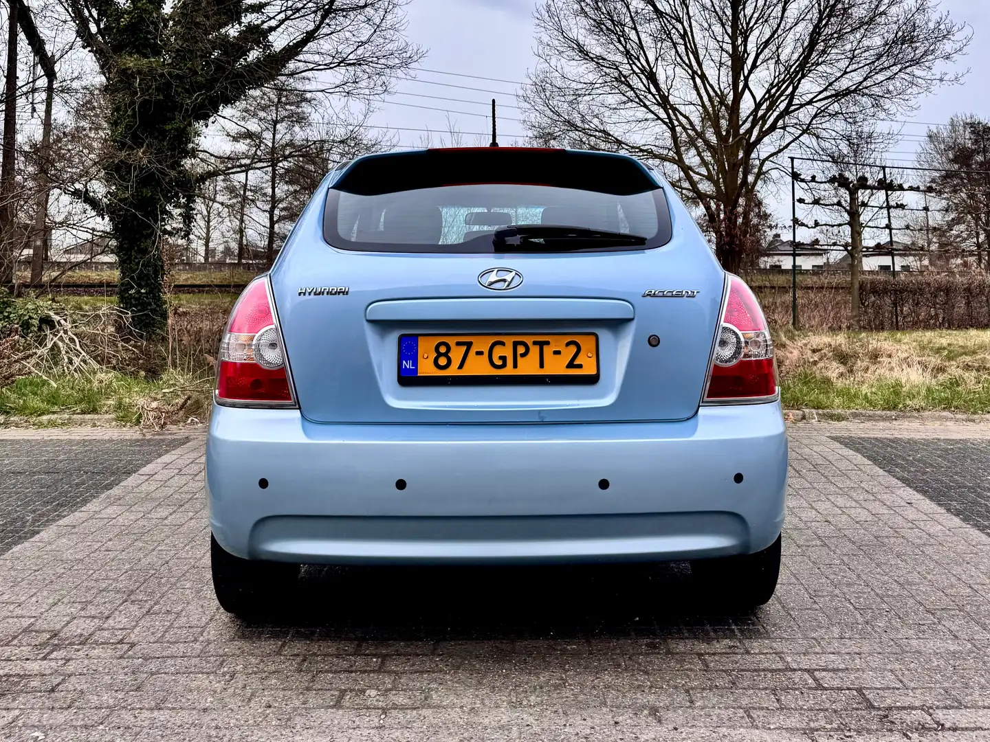 Hyundai ACCENT ACCENT 1.4i Dynamic Joy Blau - 2