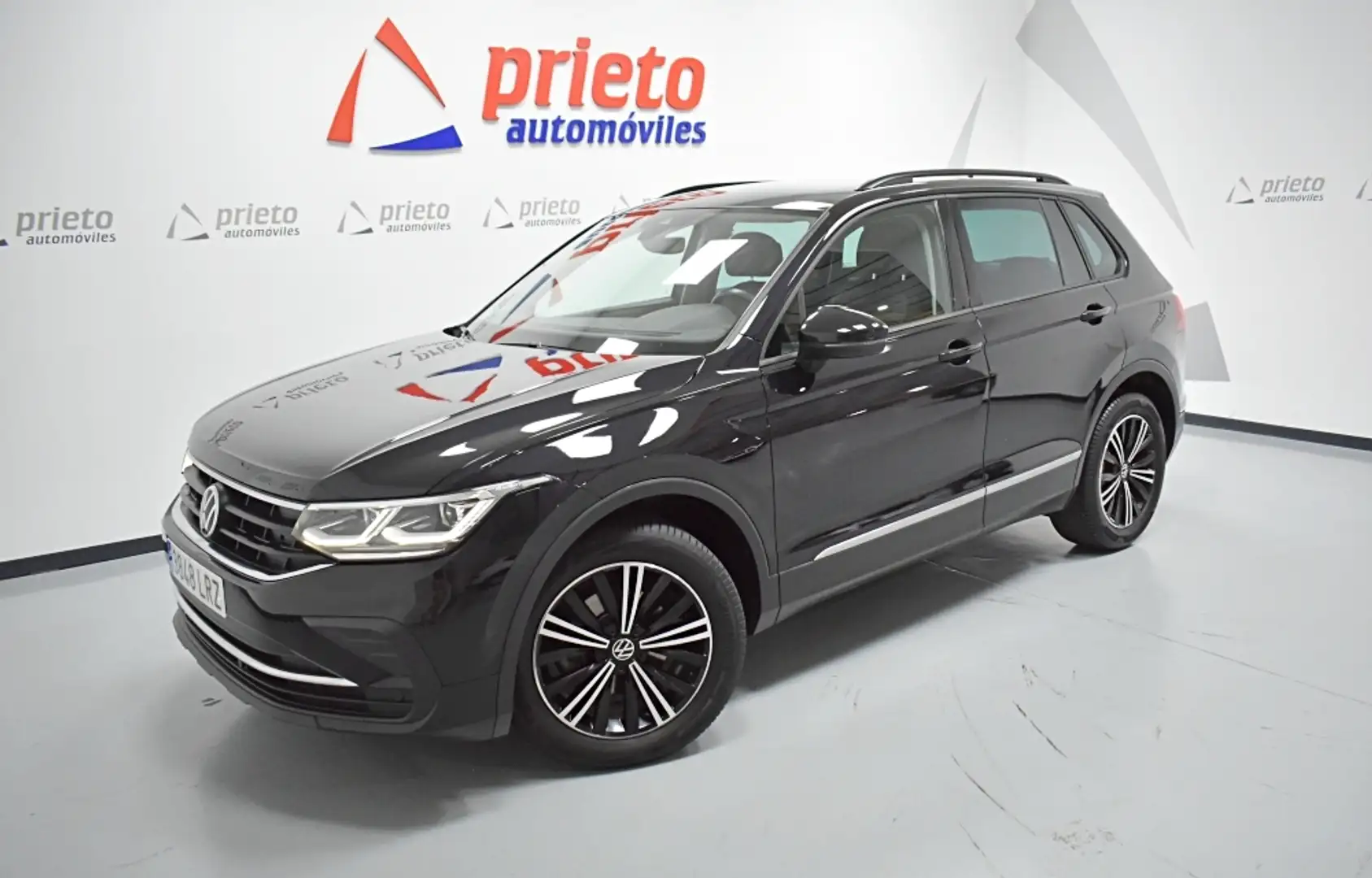 Volkswagen Tiguan 2.0TDI Life DSG 110kW Negro - 1