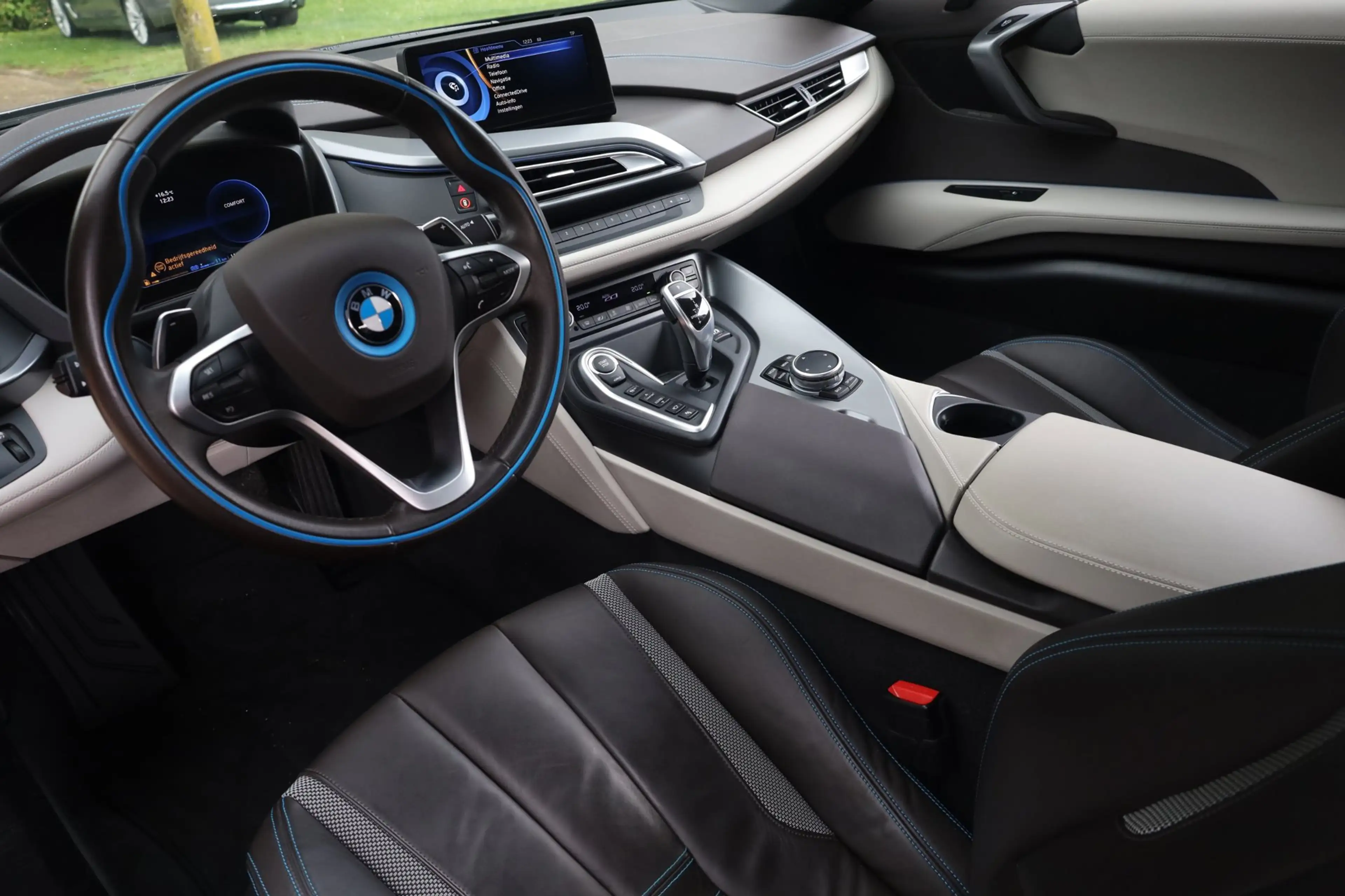 BMW i8 1.5 Aut. | SOH 93% | Dalbergia-braun Interieur | O — photo 2
