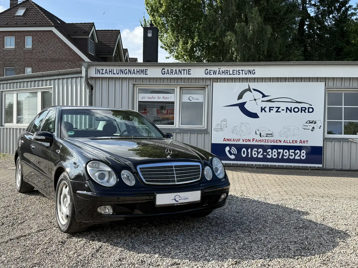 Mercedes-Benz E 240 E 240 Tüv Neu*Klima*PDC*NAvi*Tempo Czarny - 1
