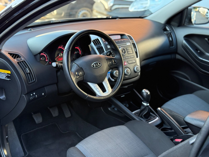 Kia ProCeed / pro_cee'd ProCeed 1.6 CVVT *Klima*Sitzhz.* — photo 7