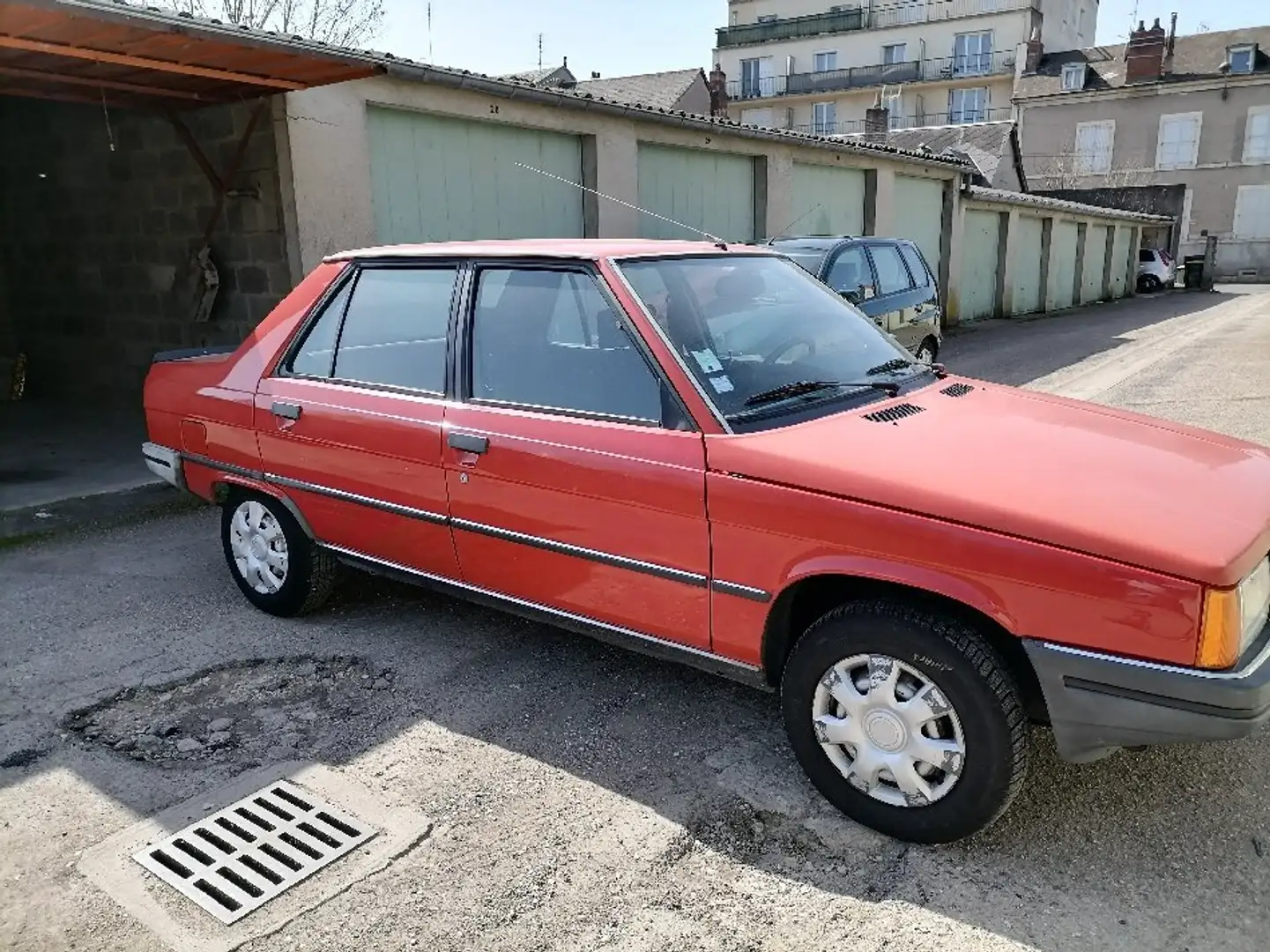 Renault R 9 Automatique Rojo - 2