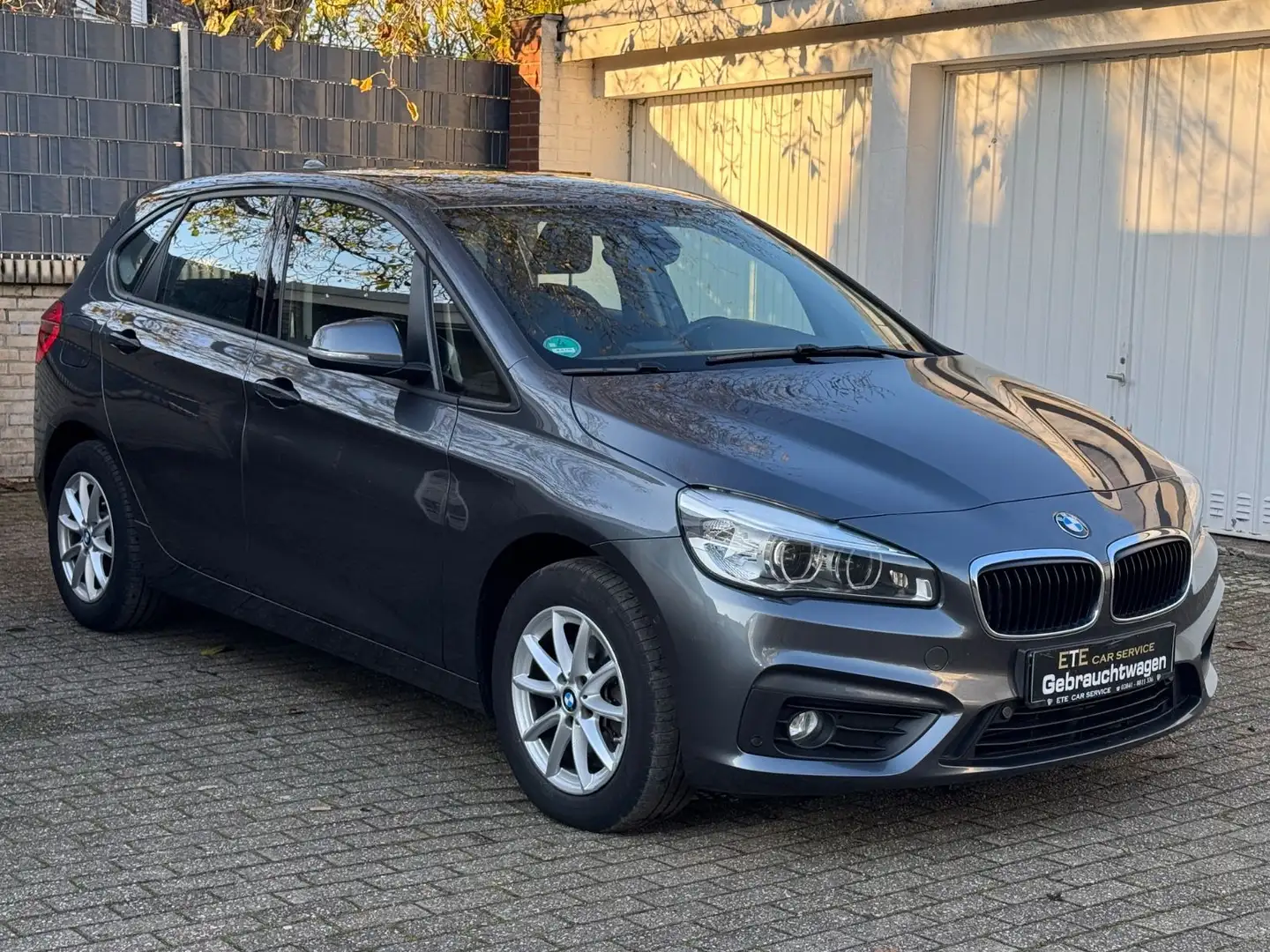 BMW 218 218D Active Tourer Advantage *AHK+LED+PDC+TEMP* Gris - 1