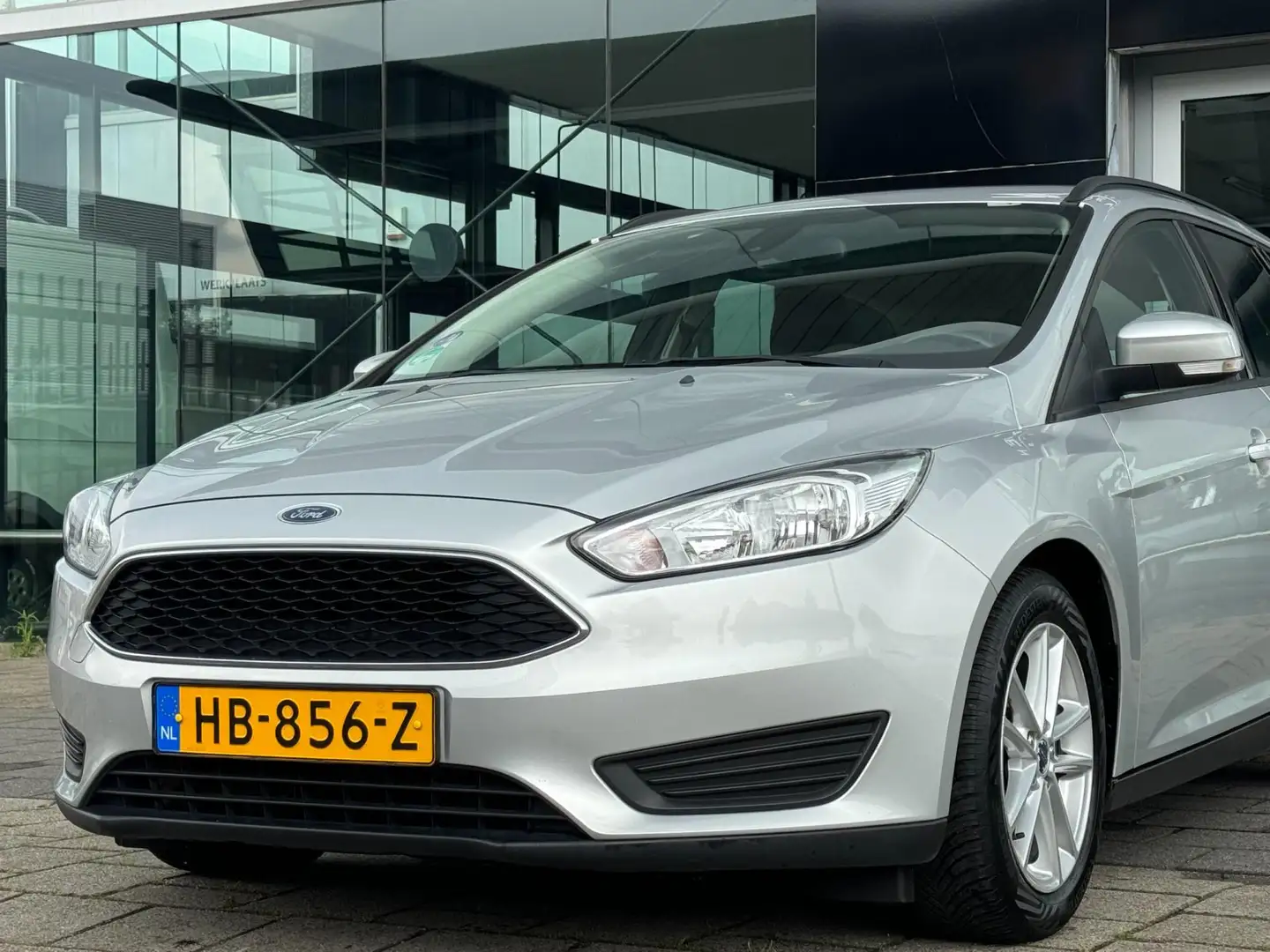Ford Focus Wagon 1.0 Trend Edition Gris - 2