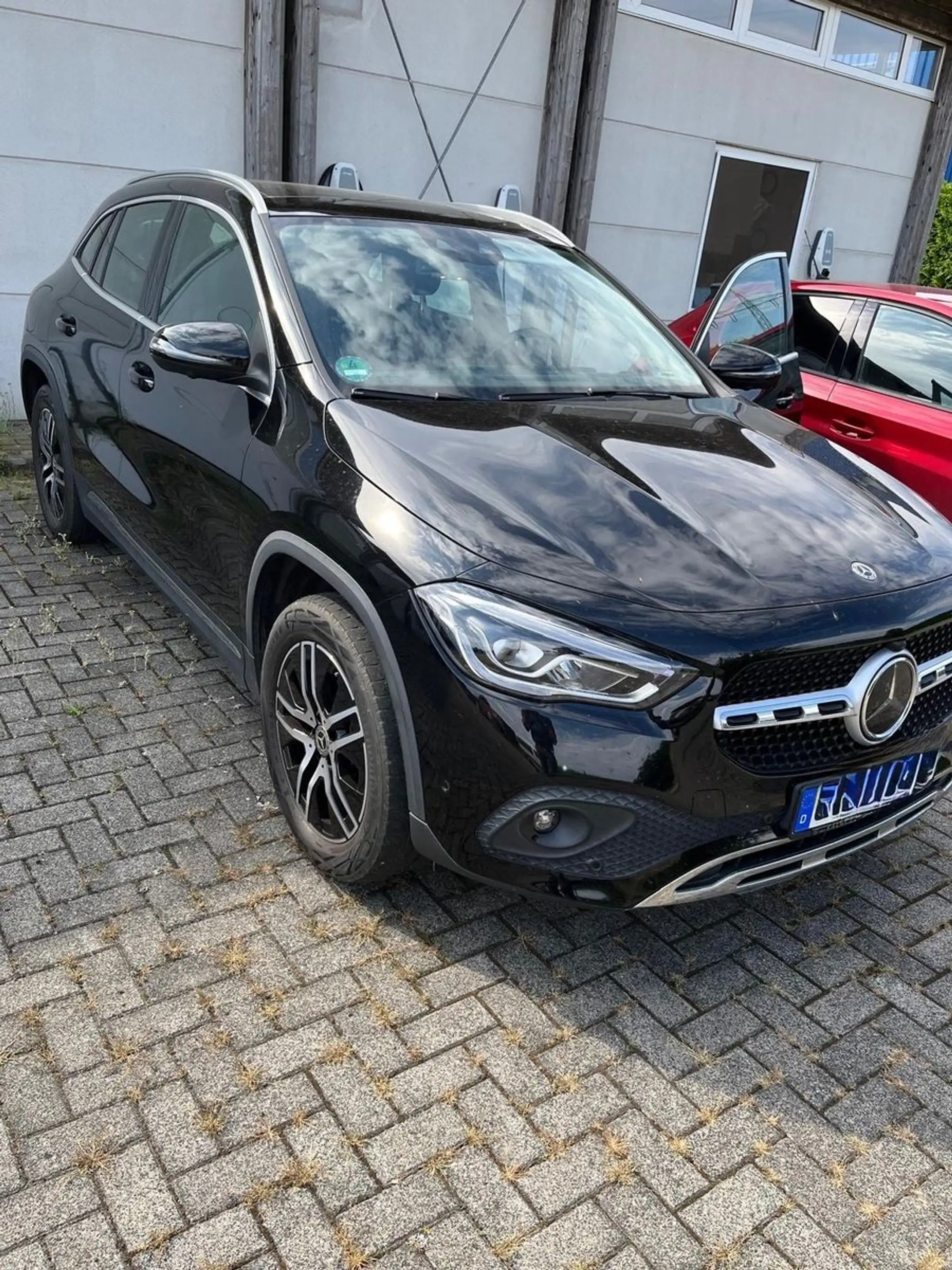 Mercedes-Benz GLA 250 e  Leder+AHK+360*+Pano+1.Hd — photo 3