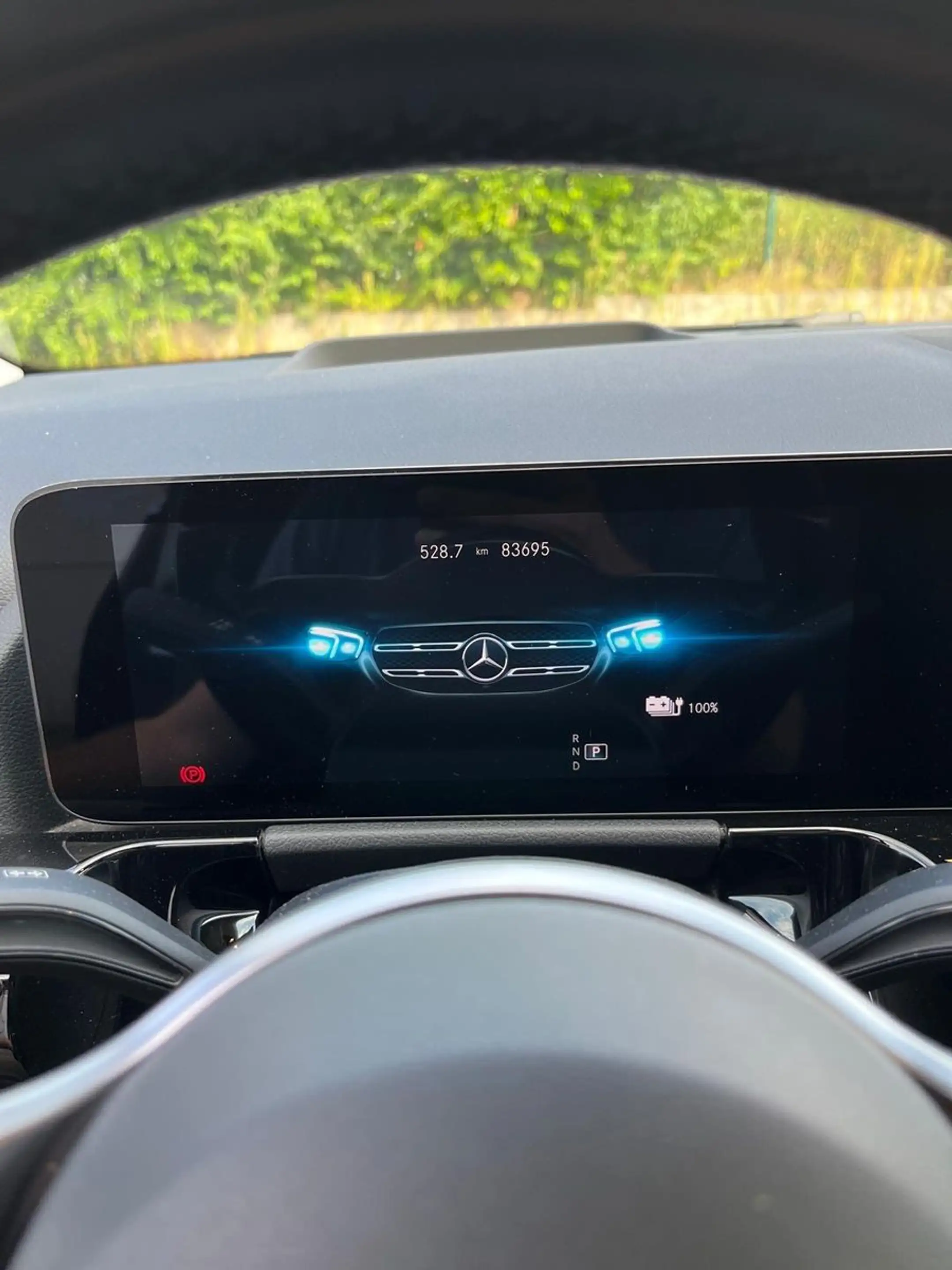 Mercedes-Benz GLA 250 e  Leder+AHK+360*+Pano+1.Hd — photo 11